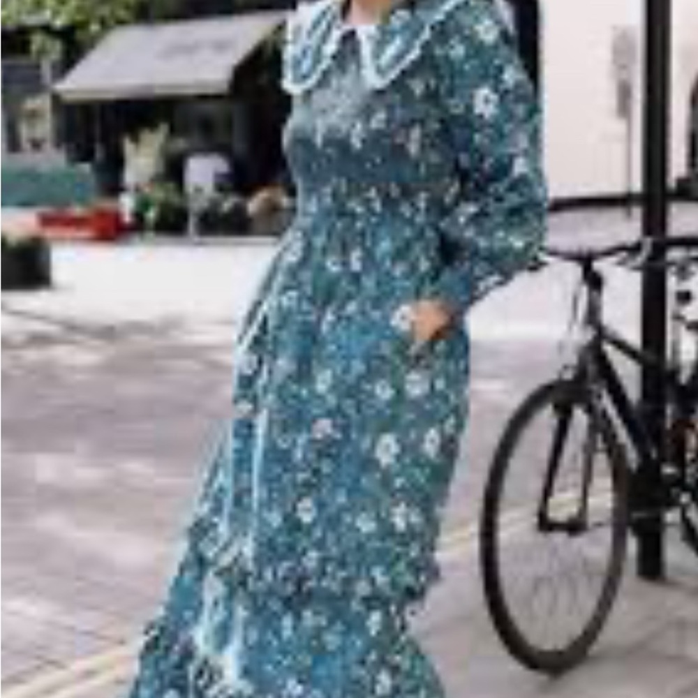 Pink City Prints Blue Floral Dress with Ruffle Collar Detail size Small